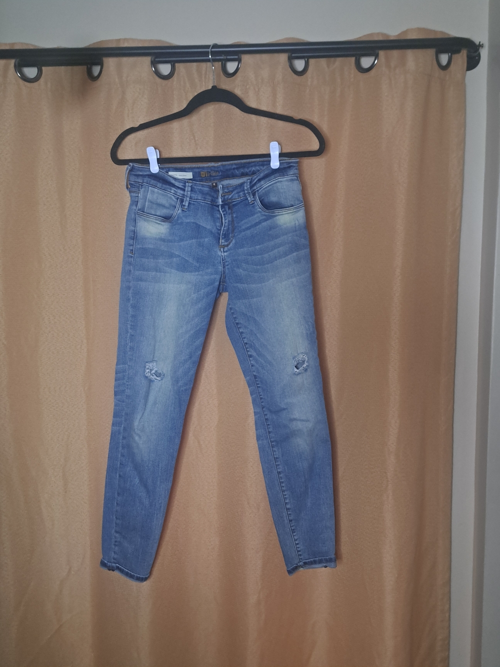 Kut from the Kloth Light Blue Distressed Skinny Jeans
